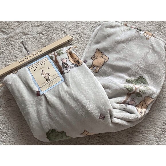 Pooh Bear Collection Winnie The Pooh Piglet Throw Blanket 50” X 70” NEW - Picture 6 of 14